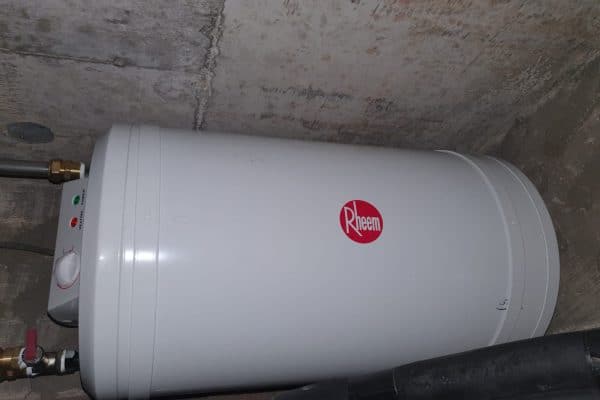 Rheem EHG50 50L Water Heater Above Ceiling