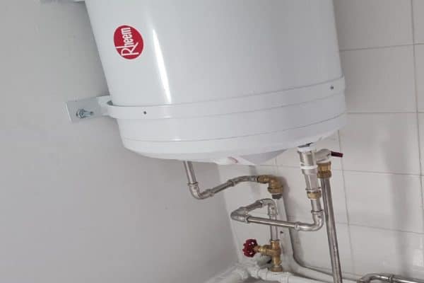 Replaced With Same Rheem Model Water Heater at Simei Street