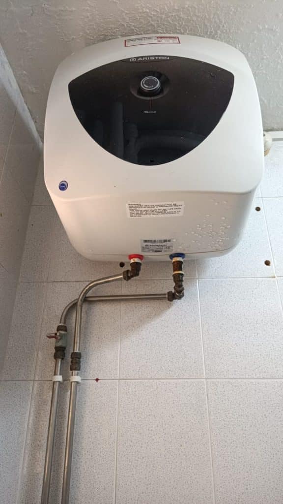 Ariston ANDRIS LUX 30 Water Heater