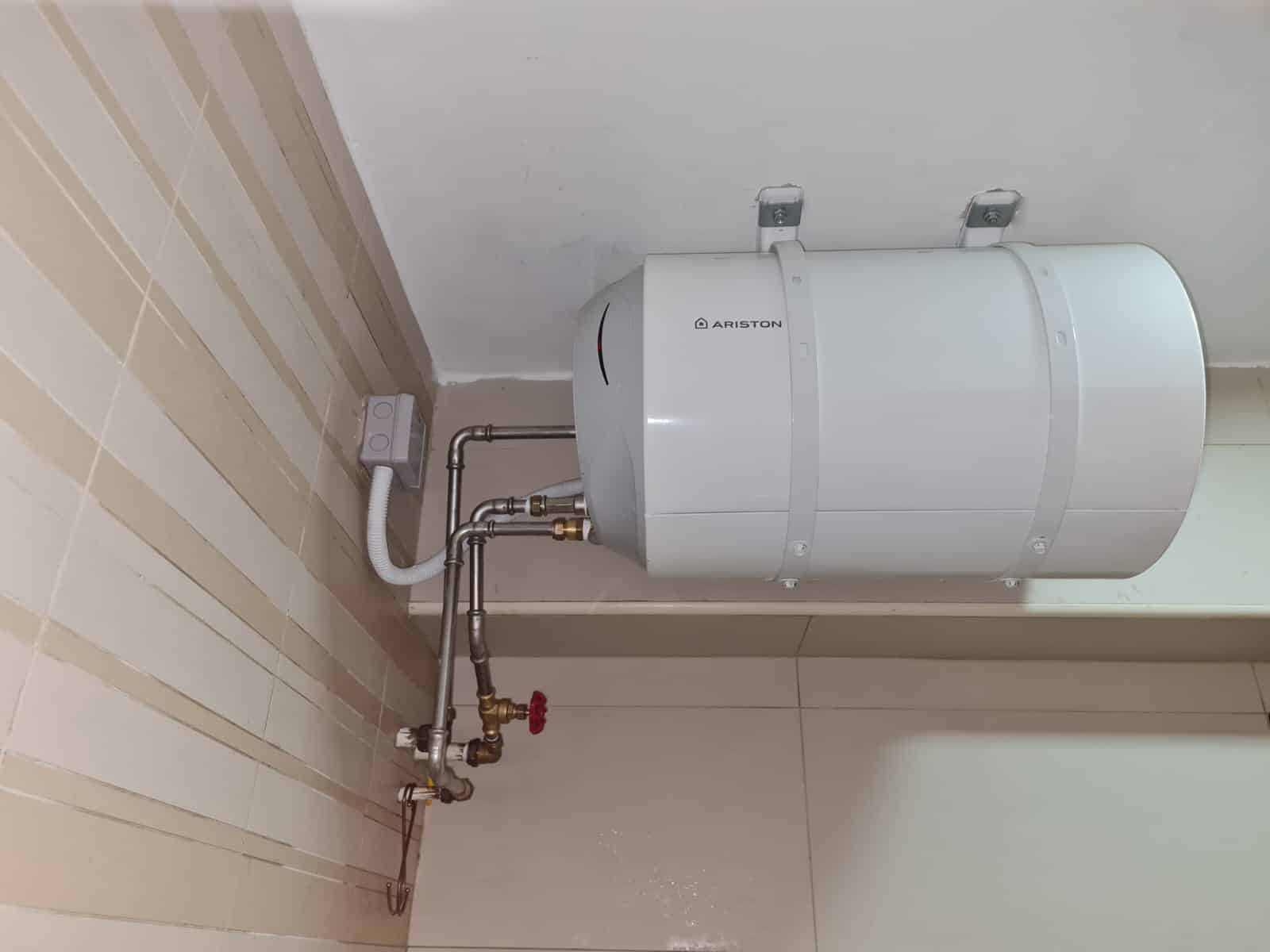 Ariston Storage Water Heater SG #1 Best Licensed Installer